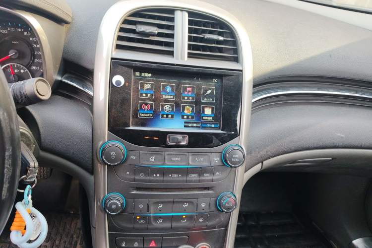 Used Chevrolet Malibu 2014 2.0L Automatic Luxury Edition