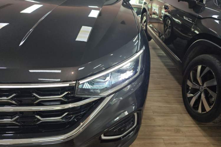 Used Volkswagen Tayron 2025 Zhongxiang Version 300TSI Left Front Headlight