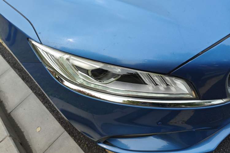 Used Geely Auto Emgrand GT New Energy 2018 1.5T PHEV Yao Ling Edition Right Front Headlight