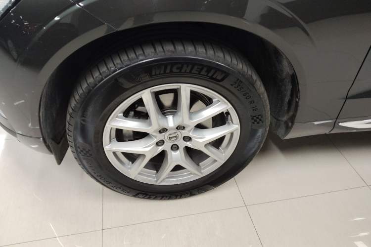 Used Volvo XC60 2020 T5 4x4 Zhiyi Luxury Edition