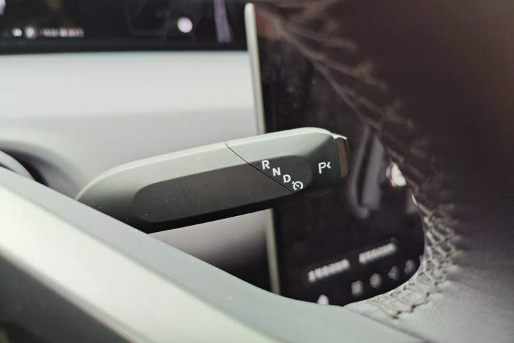 Used Avatr 06 2025 Ultra Pure Electric Edition Gear Lever