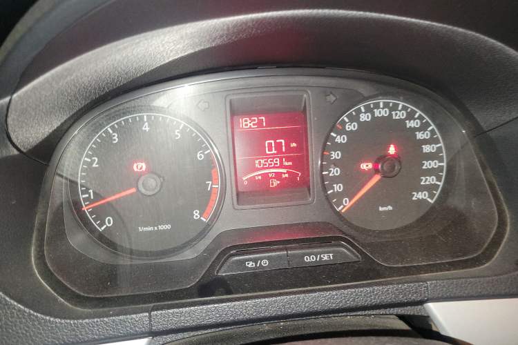 Used Volkswagen Jetta 2015 1.4L Manual Comfort Model Odometer Close Up