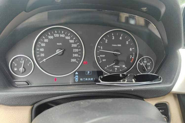 Used BMW 3 Series 2014 320Li Fashion Model
