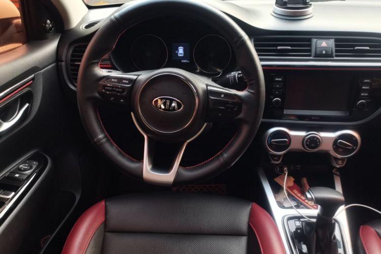 Used Kia KX Cross 2017 1.4L AT GLS Steering Wheel