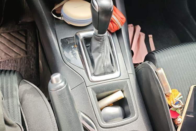 Used Mazda 3 Axela 2016 Sedan 1.5L Automatic Comfort Model Gear Lever