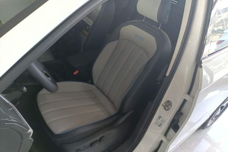 Used Volkswagen Tayron GTE Plug-in Hybrid 2023 280TSI Luxury Plus Advanced Edition
