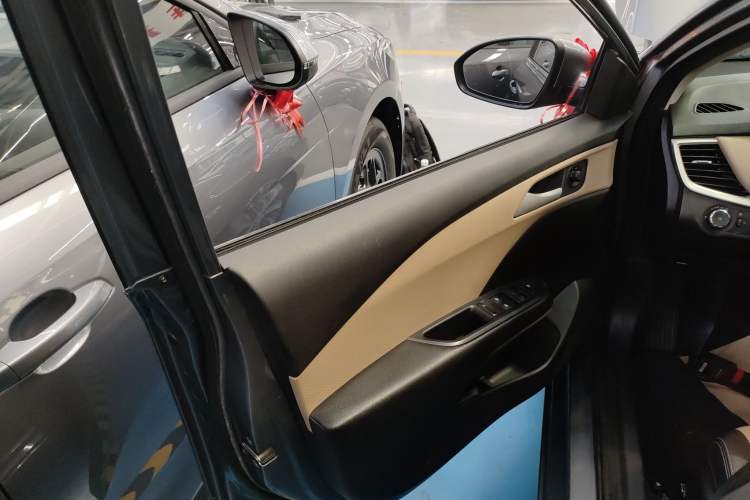 Used Chevrolet Monza 2020 320 Automatic Enjoyment Edition