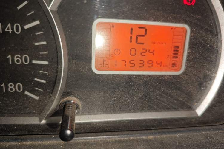 Used BAIC Weiwang 306 2011 1.3L base model 7 seats