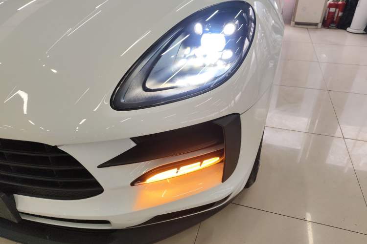 Used Porsche Macan 2018 Macan 2.0T