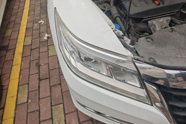 Used Honda Crider 2016 1.8L CVT Comfort Version Right Front Headlight