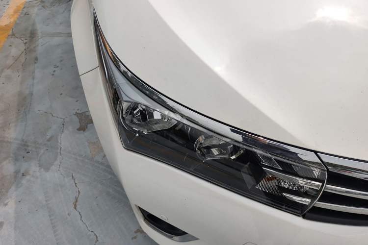 Used Toyota Corolla 2014 1.6L CVT GL-i Leather Edition Right Front Headlight