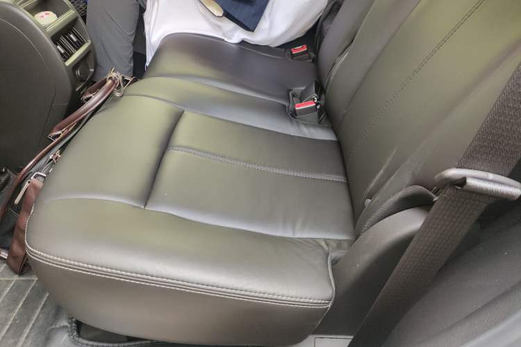 Used Cadillac SRX 2014 3.0L Comfort Model
