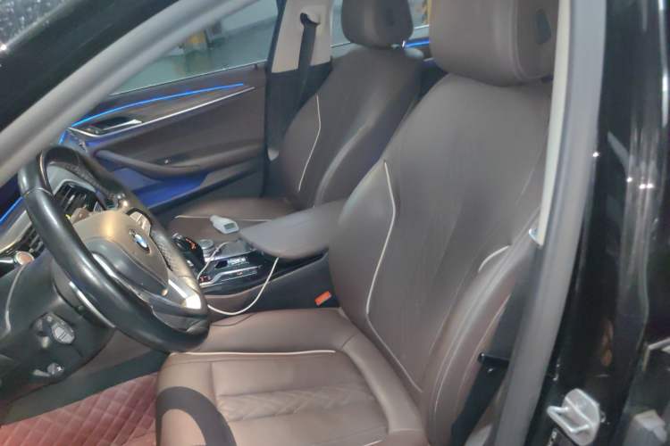 Used BMW 5 Series 2021 530Li Leading Luxury Package Left Front Seat