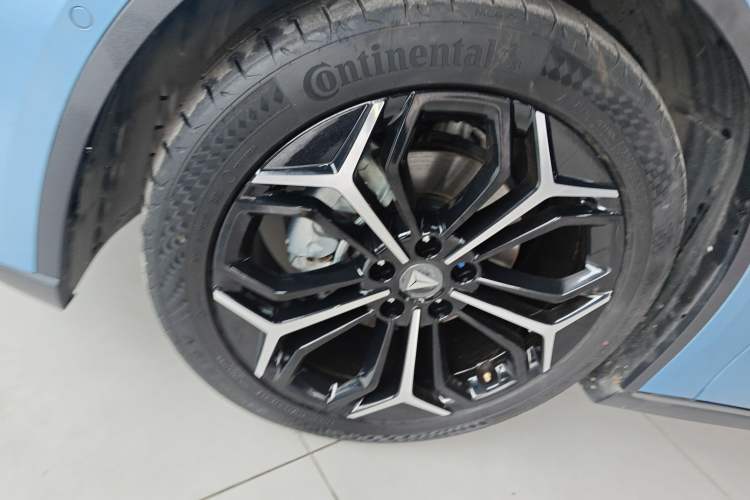 Used Deepal L07 2024 230Max Qiankun Intelligent Driving ADS SE Range-Extended Version
