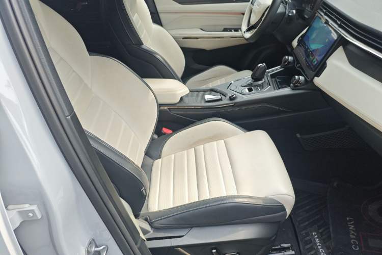 Used Lynk & Co 01 EM-P 2023 1.5TD EM-P Dawn Edition