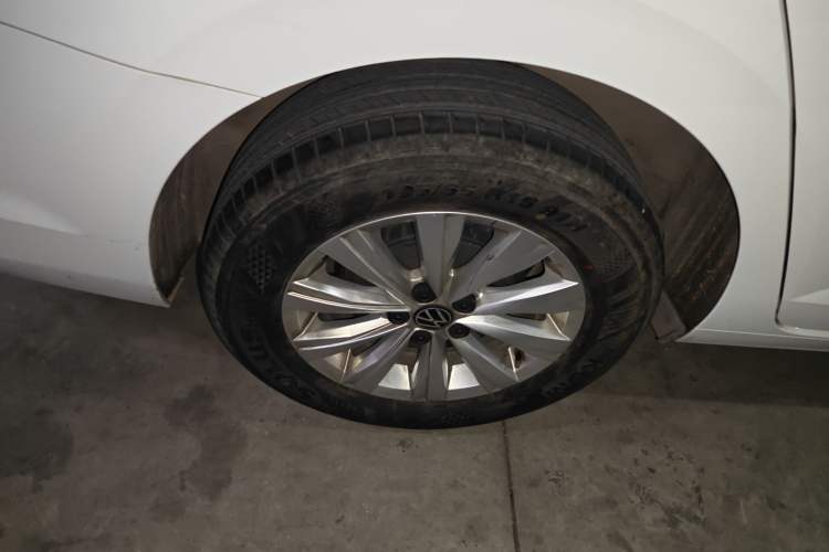 Used Volkswagen Lavida 2023 New Sharp 1.5L Automatic Excellent New Edition