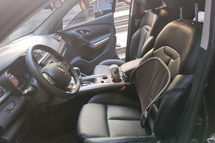 Used Renault Kadjar 2017 2.0L Two-Wheel-Drive Leading Edition