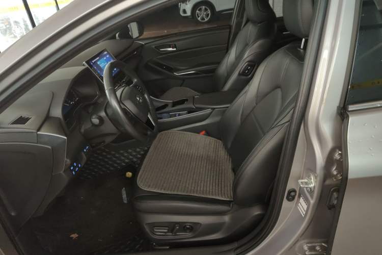 Used Toyota Avalon 2022 2.0L XLE Premium Edition
