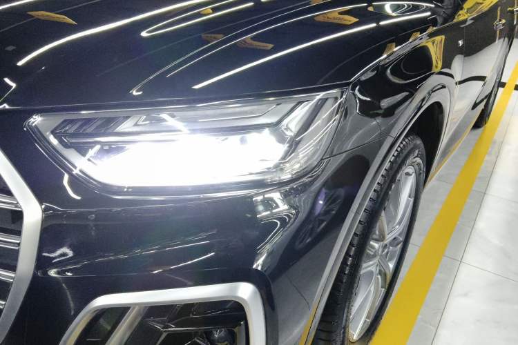 Used Audi Q5L 2022 40T Fashionable and Dynamic Model
