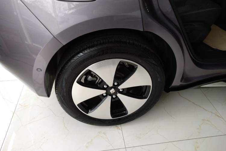 Used Baojun Cloud 2023 460 Max Exterior 5