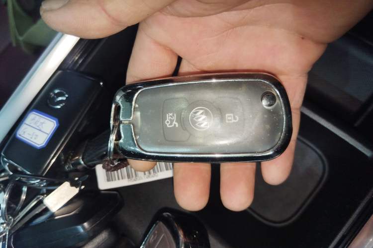 Used Buick LaCrosse 2023 28T Prestige Edition Vehicle Key
