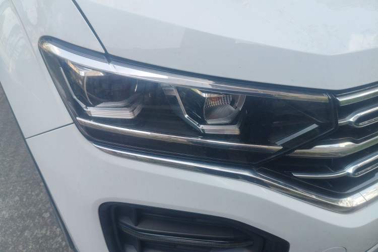 Used Volkswagen Tayron 2020 330TSI Two-Wheel Drive Luxury Smart Connectivity Version Right Front Headlight