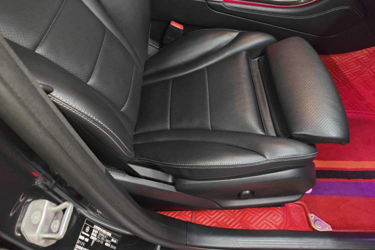 Used Mercedes-Benz GLC 2020 Facelift GLC 300 L 4MATIC Dynamic Edition