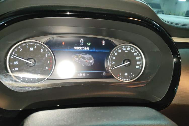 Used Buick GL8 2023 Land Executive Class Deluxe Model