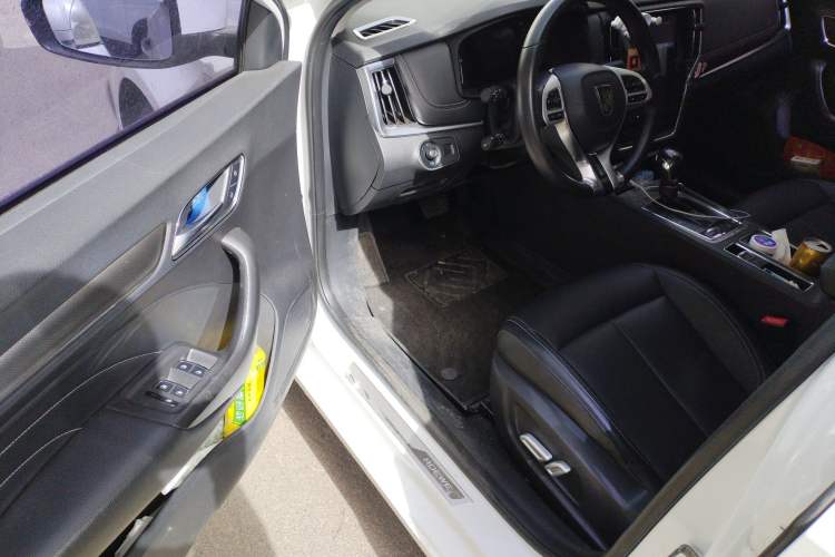 Used Roewe i6 2017 20T Automatic Internet ZhiZun Edition