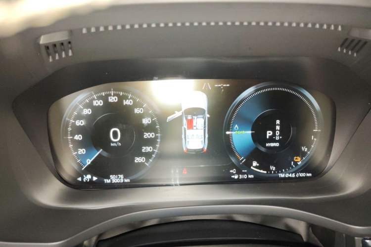 Used Volvo XC60 New Energy 2021 T8 E-Drive Hybrid Smart & Dynamic Edition