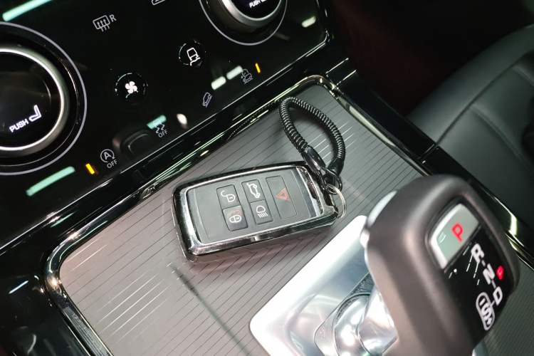 Used Land Rover Range Evoque 2020 249 PS R-DYNAMIC S Sport Edition