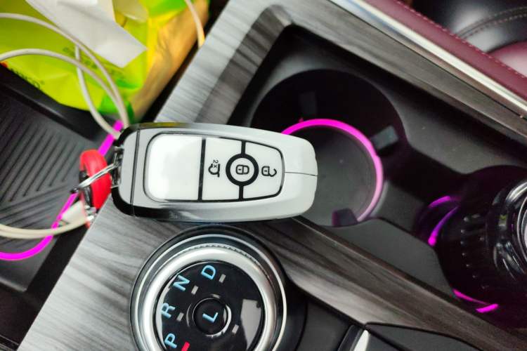 Used Ford Explorer 2023 EcoBoost 285 Four-Wheel Drive Titanium Edition 6 Seats Vehicle Key