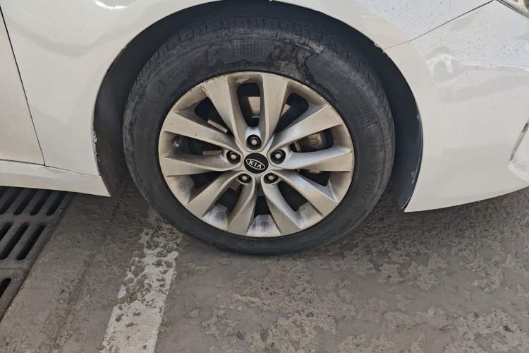 Used Kia K5 2016 1.6T Automatic LUX
