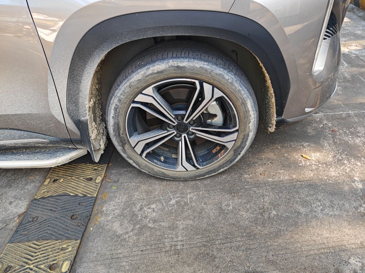 Geely Galaxy L7 2024 1.5T 115 km PLUS Dragon Edition — снимка 7