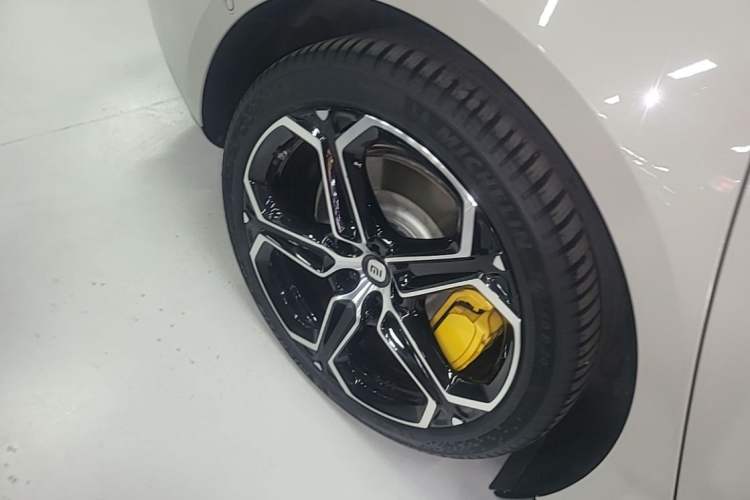 Used Xiaomi Auto SU7 2024 Rear-Drive Ultra-Long Range Advanced Pro-Level Intelligent Driving Version