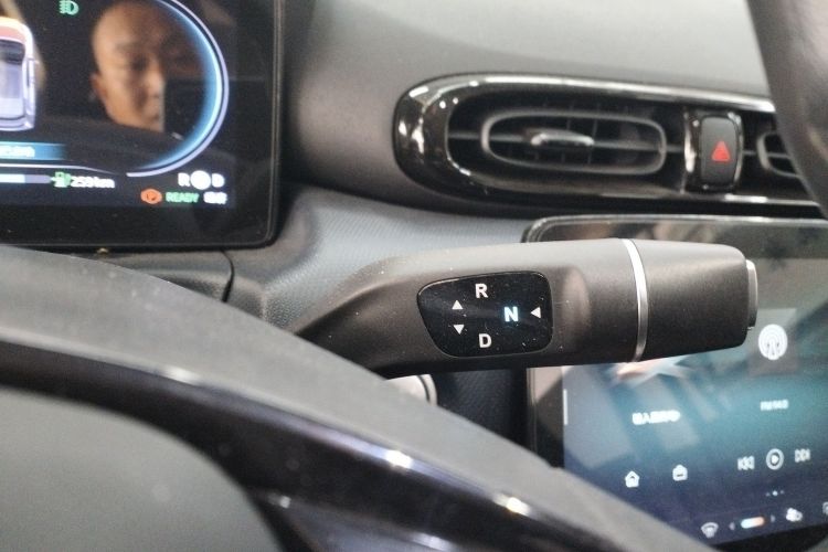 Used Leapmotor T03 2022 YAOJIN Edition Gear Lever