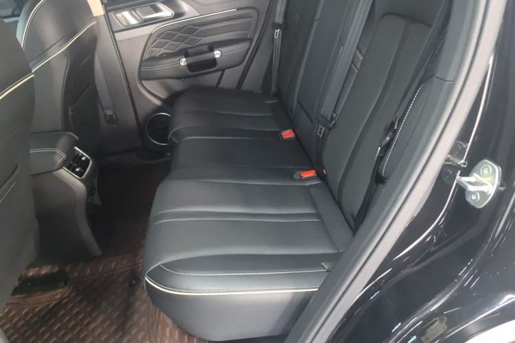 Used Tank 300 2021 City Edition 2.0T—Truly Stylish
