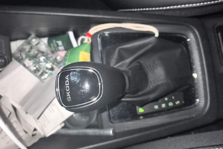 Used Skoda Kamiq 2018 1.5L Automatic Comfort Edition China V Standard Gear Lever