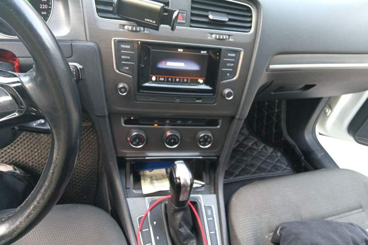 Used Volkswagen Golf 2015 1.6L Automatic Comfort Model
