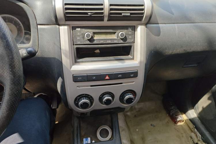 Used FAW Senya S80 2011 1.5L Manual 5-Seater Urban Elite Edition