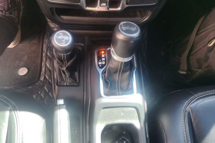 Used Jeep Wrangler  Gear Lever