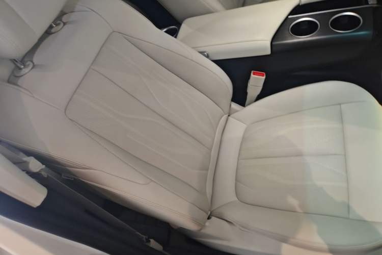 Used Buick GL8 New Energy 2024 Lu Zun Deluxe Edition 7-Seater