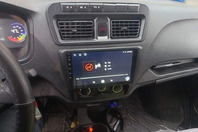 Used CHANGAN KAICHENG Ruixing EM60 2022 Pure Electric Van 4498 mm Long Flat Roof with Rear-Hinged Doors 2 Seats 60 kW 41.86 kWh
