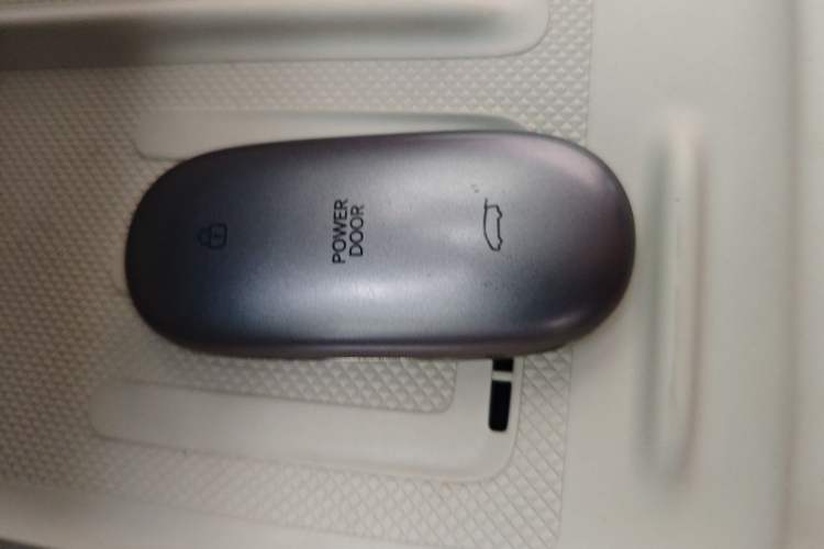 Used Li Auto MEGA 2024 Ultra Model
