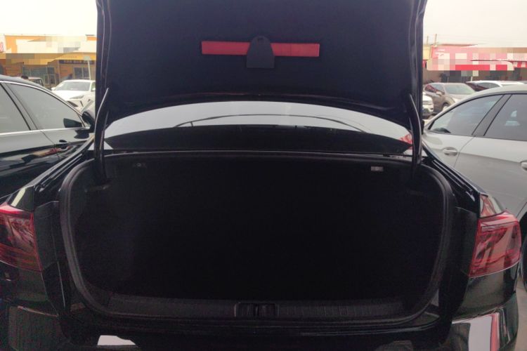 Used Volkswagen Magotan 2023 2 Million Units Limited Edition 330TSI DSG Leading Version Trunk