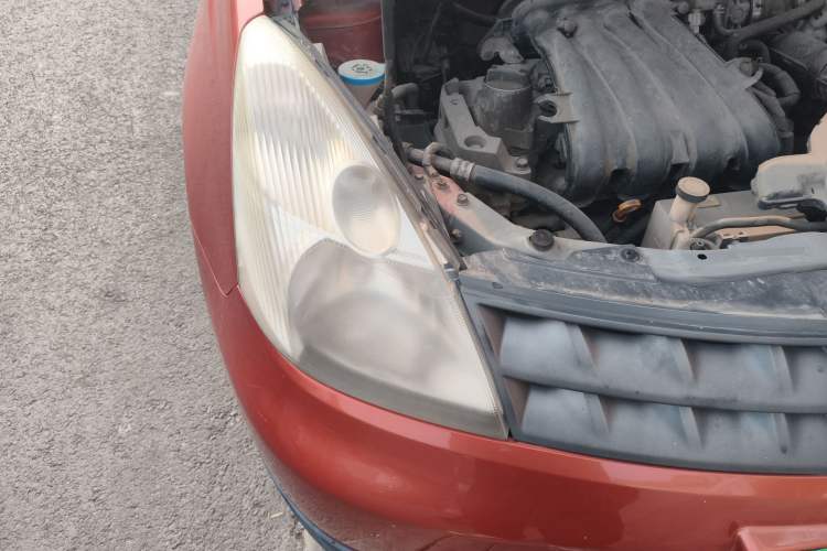 Used Nissan Livina 2009 1.6L Manual All-Around Model Right Front Headlight