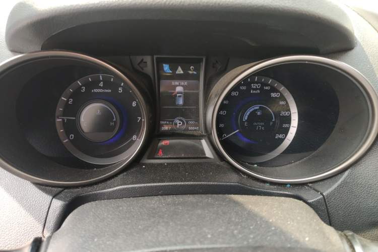 Used Changan CS75 2016 1.8T Automatic Elite Model China V Standard
