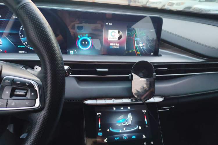 Used Chery Tiggo 8 PLUS 2022 Kunpeng Edition 390TGDI DCT Luxury Version