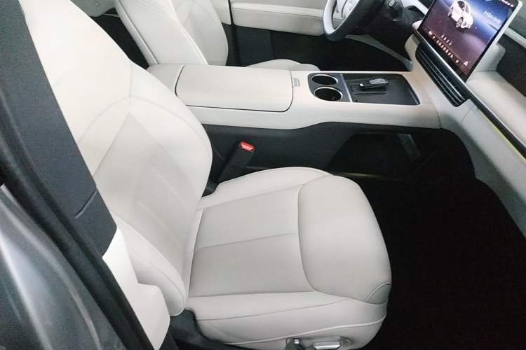 Used XPeng G6 2023 700 Four-Wheel Drive Performance Max