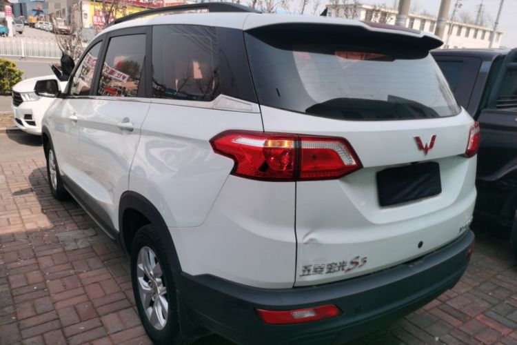 Used Wuling Hongguang S3 2018 1.5L Manual Comfort Model China V Standard